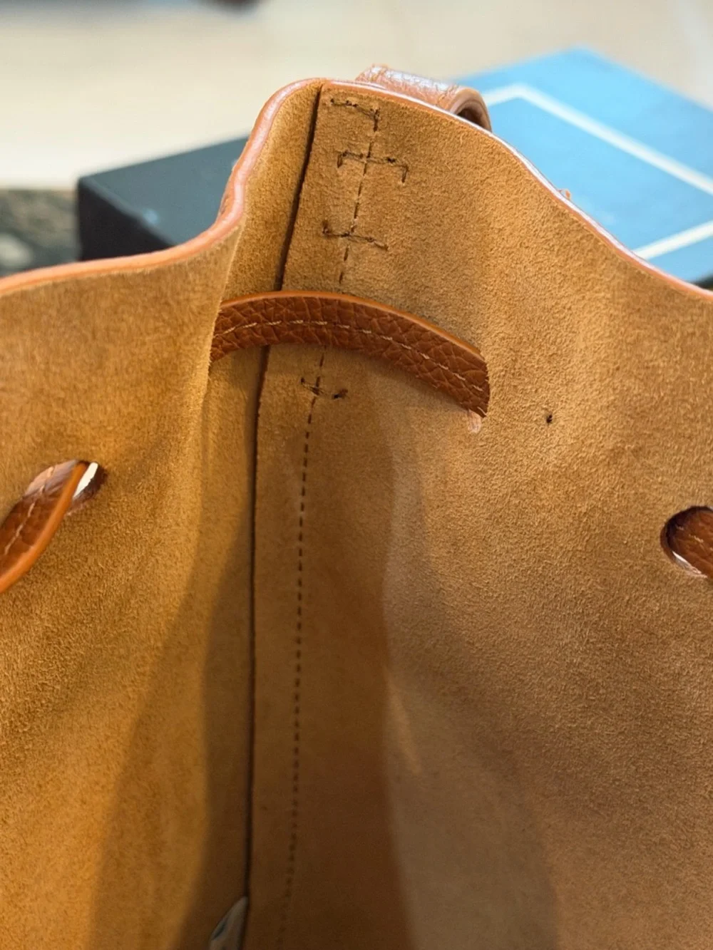 Beautiful Mansur Gavriel medium bucket bag in rich brown pebbled leather 🤎 - Picture 6 of 6